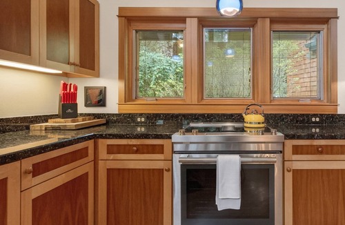 Dunes City House | *NEW LISTING* Beautiful Lake Front Home w/Hot Tub. Close to Downtown Florence and Dunes