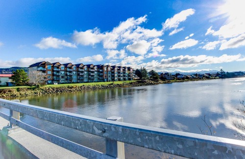 Seaside Apartment | New listing! Charming, Newly Remodeled Studio Near the Beach!