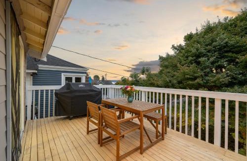 Genesee House | New Listing Fire Pit Water View Dogs OK