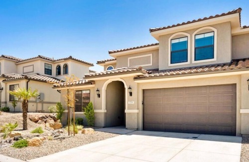 Washington House | *New Listing* Gamers Paradise – Where Play Meets Paradise!