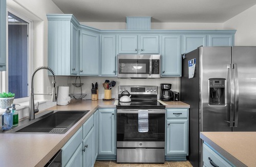 Orchard District House | New Listing! The Blue Rhodie| Ping Pong| Games| BBQ | Pet Friendly