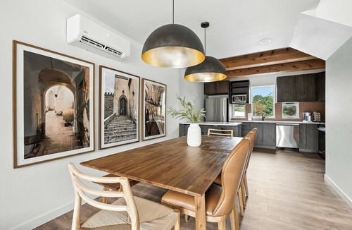 Kerns House | New Luxury 3BR Walk to Dining Best Location