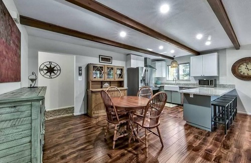 Plumas Eureka Estates Cabin | NEW Modern Cozy Cabin w/Spectacular Deck