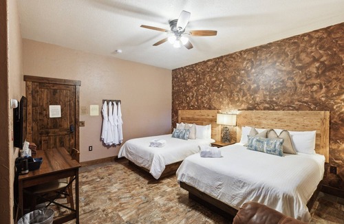 Hildale Cabin | NEW! Room 12 - Gooseberry Mesa by Zion Cliff Lodge