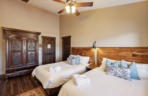 Hildale Cabin | NEW! Room 24 - Bryce Canyon by Zion Cliff Lodge