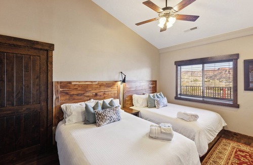 Hildale Cabin | NEW! Room 24 - Bryce Canyon by Zion Cliff Lodge