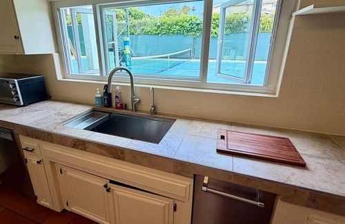 Santa Monica Canyon House | NEW! Santa Monica Canyon Estate | Pool + Tennis