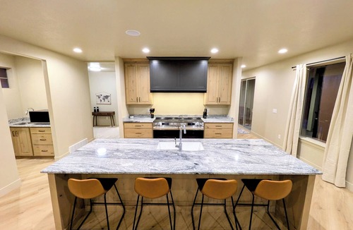 Beaver House | New Ski In/Ski Out Cabin at Eagle Point - Sleeps 23 comfortably!