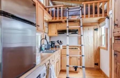 Topanga House | NEW The Birds Nest in Topanga Canyon Tiny Home