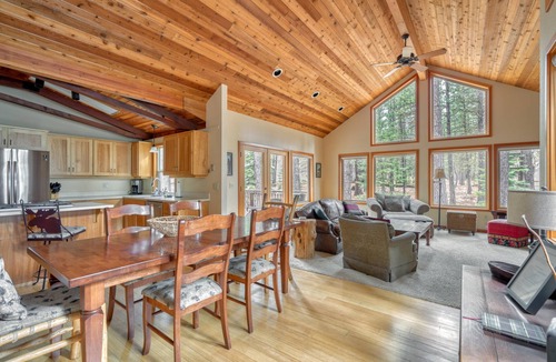 Black Butte Ranch House | NEW Winter Retreat at Black Butte Ranch
