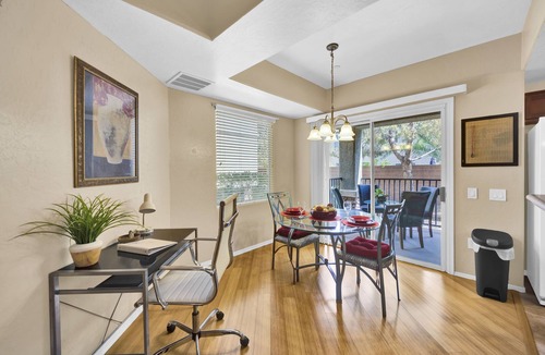 Centennial Hills Condo | New Year’s Bonus! 100 Off first 30 days Etrax Large 1bed Condo centennial Hills!