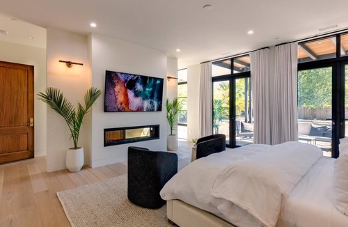 Sonoma Villa | Newly Built Contemporary Villa