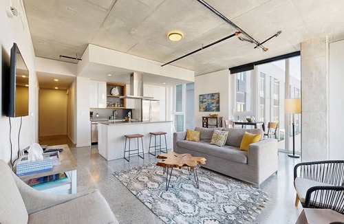 Uptown Condo | Newly Finished Nob Hill Condo w/Great Walkability and Central Location
