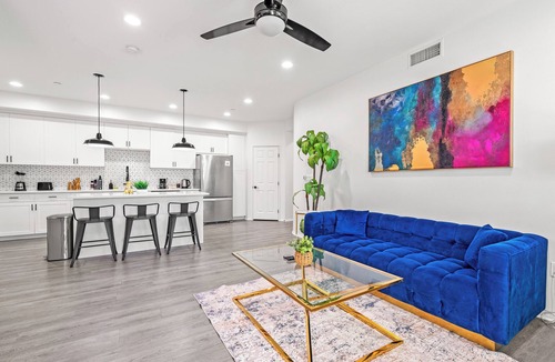 Placentia Apartment | Newly Remodeled 3BR Apt + Mins to Disney & Arcade