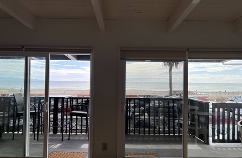 Aptos House | NEWLY REMODELED BEACH FLATnPanoramic Ocean Views- Just steps to the Beach