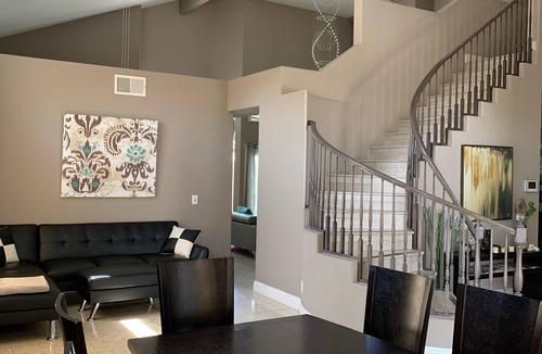 Spring Valley House | Newly Remodeled Home minutes away from strip