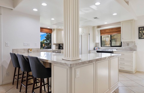 Palm Desert House | Newly Remodeled With Open Floorplan in Monterey Country Club