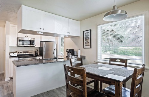 North Park City Cottage | Newly Renovated Unit: Contemporary Interiors, Minutes from Fine Dining & Wold Class Skiing!
