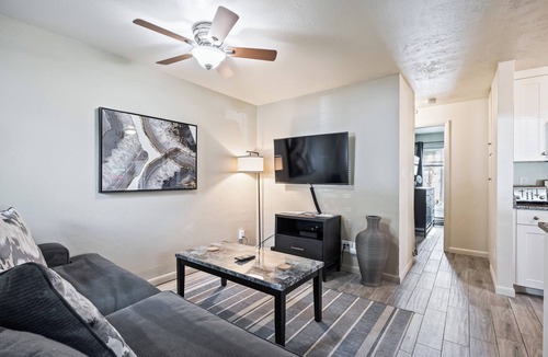 North Park City Cottage | Newly Renovated Unit: Contemporary Interiors, Minutes from Fine Dining & Wold Class Skiing!