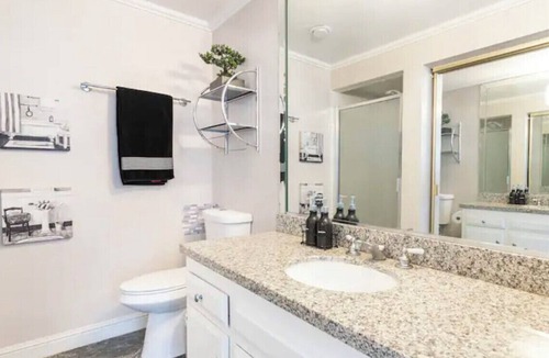 Downtown Long Beach Apartment | Next to CONVENTION CENTER & BEACH!