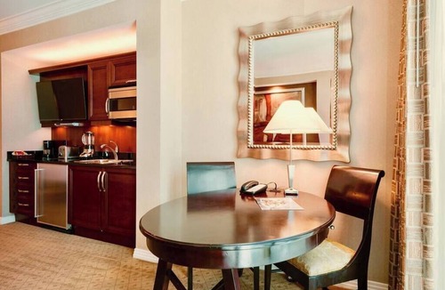 Las Vegas Condo | No Resort Fee | Strip Views, Pools & Parking