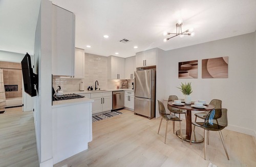 Spring Valley Condo | Nordic Grace FULLY Renovated 2 BD 2 BTH condo NEAR LV Strip - Free parking