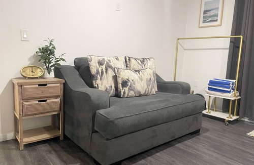 Las Vegas House | Oasis 3 Beds House Heated Pool, close to Strip and Fremont St!