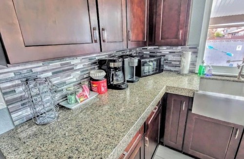 Chinatown House | Oasis w/Opt Heated Pool & Billiards- Mins to Strip