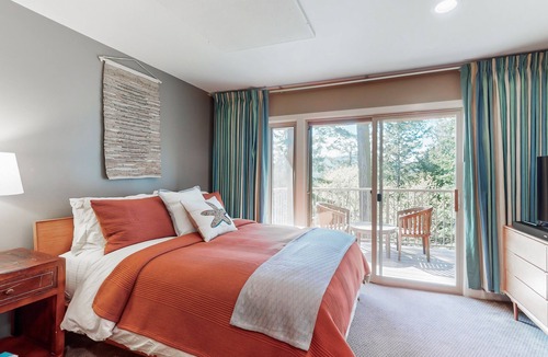Rosario Apartment | Ocean view condo with balcony & peaceful location near Moran State Park
