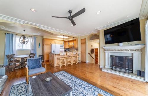 The Strand Apartment | Ocean View Penthouse 2 Bdrm 2 Bath w garage 2 Blocks to sand