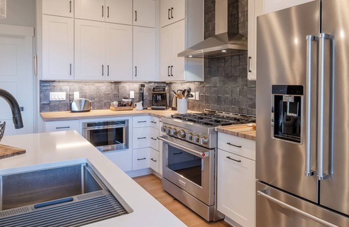 Tolovana Park House | Ocean-View Retreat w/Private 3rd-Floor Primary Suite, EV Charger Near Tolovana Beach