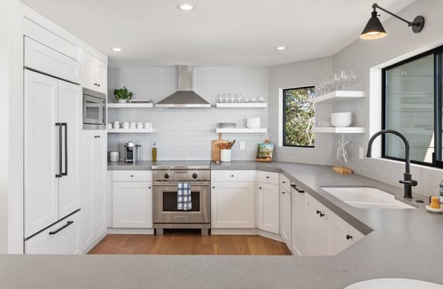 Solana Beach Apartment | Oceanfront 3BD Penthouse. Pool Spa Pickleball and a short walk to all!
