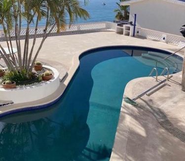 Buenavista House | Oceanfront Condo Patio and shared Pool Casita Mar y Sol
