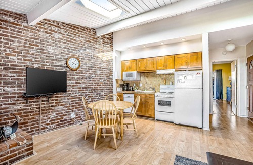 Gearhart Condo | Oceanfront condo - walk to beach & Gearhart Golf Links