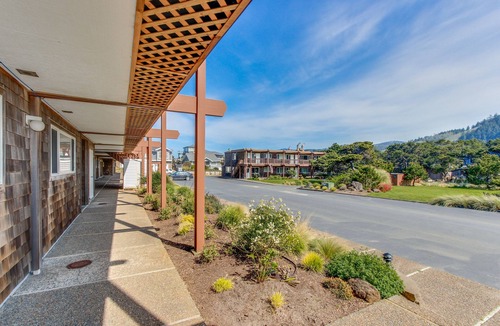 Neskowin Condo | Oceanfront condo with easy beach access and amazing views