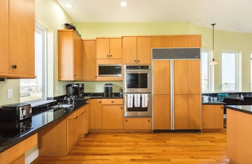 Jamaica Beach House | Oceanfront! Elevator, Unobstructed Beach Views!