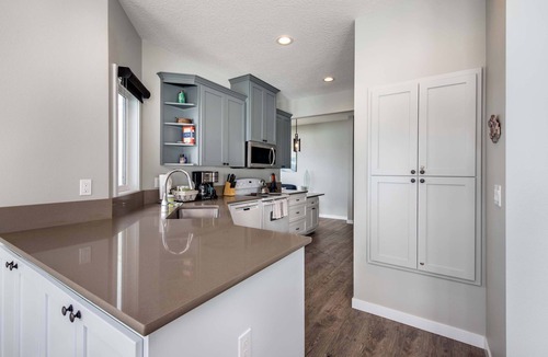 Cloverdale House | Oceanfront house with Pool table and private hot tub overlooking the ocean