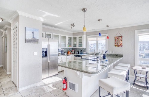 Newport Condo | Oceanfront Nye Beach Condo, Fun Times at Nye Beach
