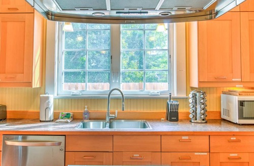 Ocean Park House | OCEANVIEW, Game Room, Pets Ok, Fenced Yard (1303B)
