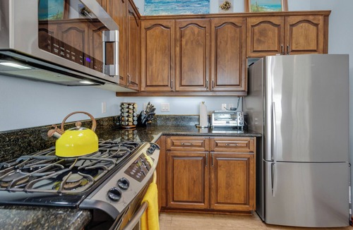 Happy Camp Hideaway House | Oceanview Getaway, Family-Friendly w/Beach Access