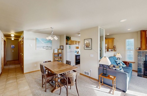 Port Orford House | Oceanview home w/Jetted tub and great location - near the port and beach access