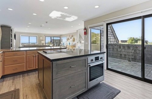 Pajaro Dunes House | Oceanview Luxury - 5BR - Hot Tub - Steps to Beach