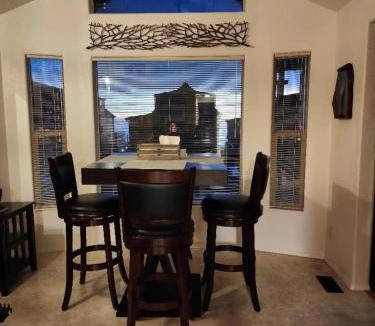 Smith River House | Odysea Ocean Cabin 26 w Jacuzzi & Modern Decor