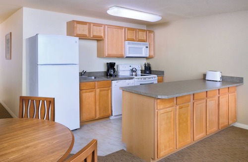 Ocean Park House | OFFICIAL LISTING | Ocean Park, WA 1 BR w/Fireplace, Golf, BBQ Area, Indoor Pool