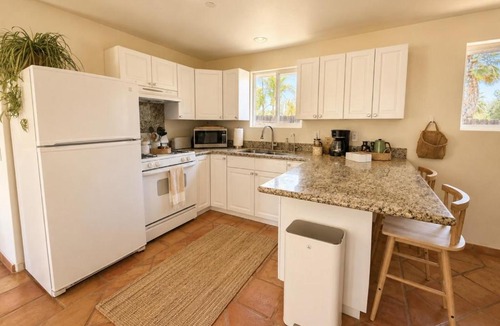 Mira Monte House | Ojai Orchard House - Private Standalone Home