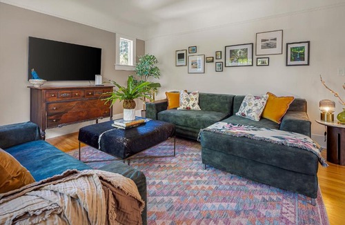Eugene House | Orchard Luxe - Modern Home in Walking Distance to UO home
