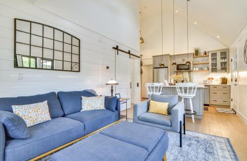 Sherwood House | Oregon Wine Country Retreat: Sip & Dine Outside