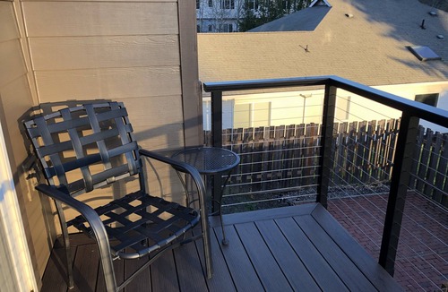 Orenco House | Orenco Townhouse - Near Intel and Nike