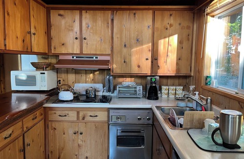 Arrowbear Lake Cabin | Our Cozy Arrowbear Cabin - 10 minutes to Snow Valley and Rim Nordic