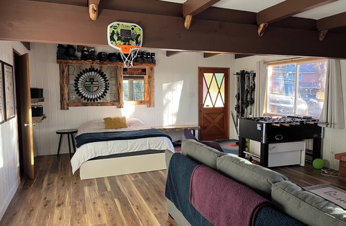 Arrowbear Lake Cabin | Our Cozy Arrowbear Cabin - 10 minutes to Snow Valley and Rim Nordic